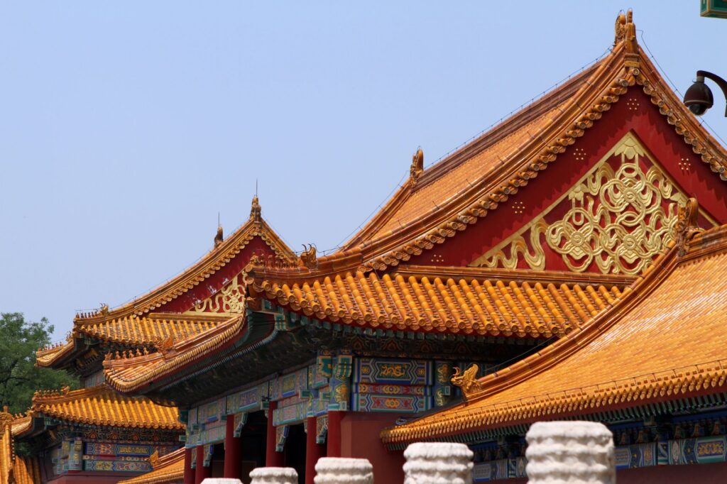 雍正继位之谜：遗诏传说与史料边界