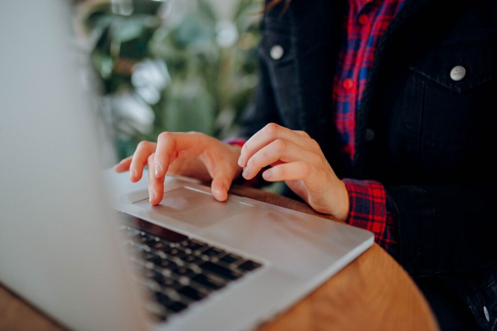 Using an AI Assistant Without Outsourcing Your Judgment